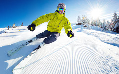 25_Downhill-skiing_IM_photo_shutterstock_127060736_s.jpg