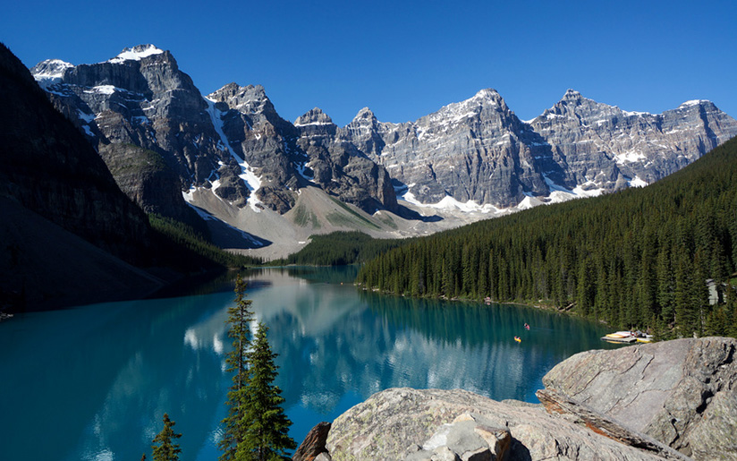 Photo of Moraine Lake in Banff National Park