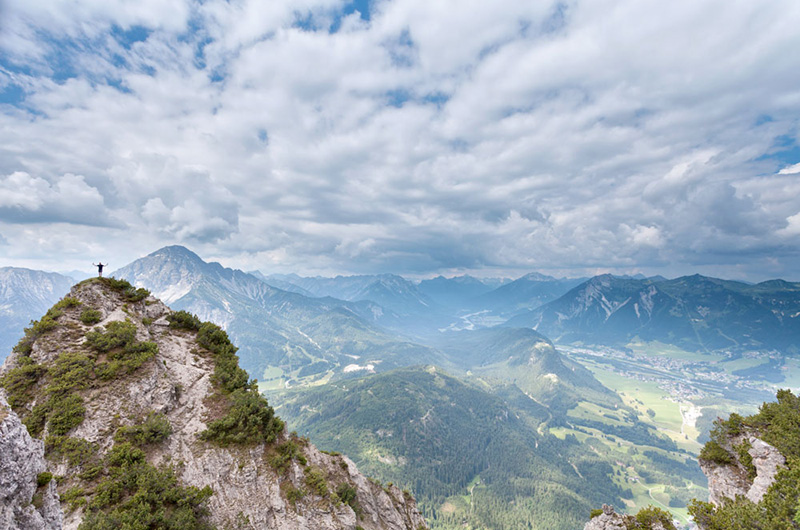 3_08c_Stock-photo-©-landschaftsfoto_iStock_000042420270_Double.jpg